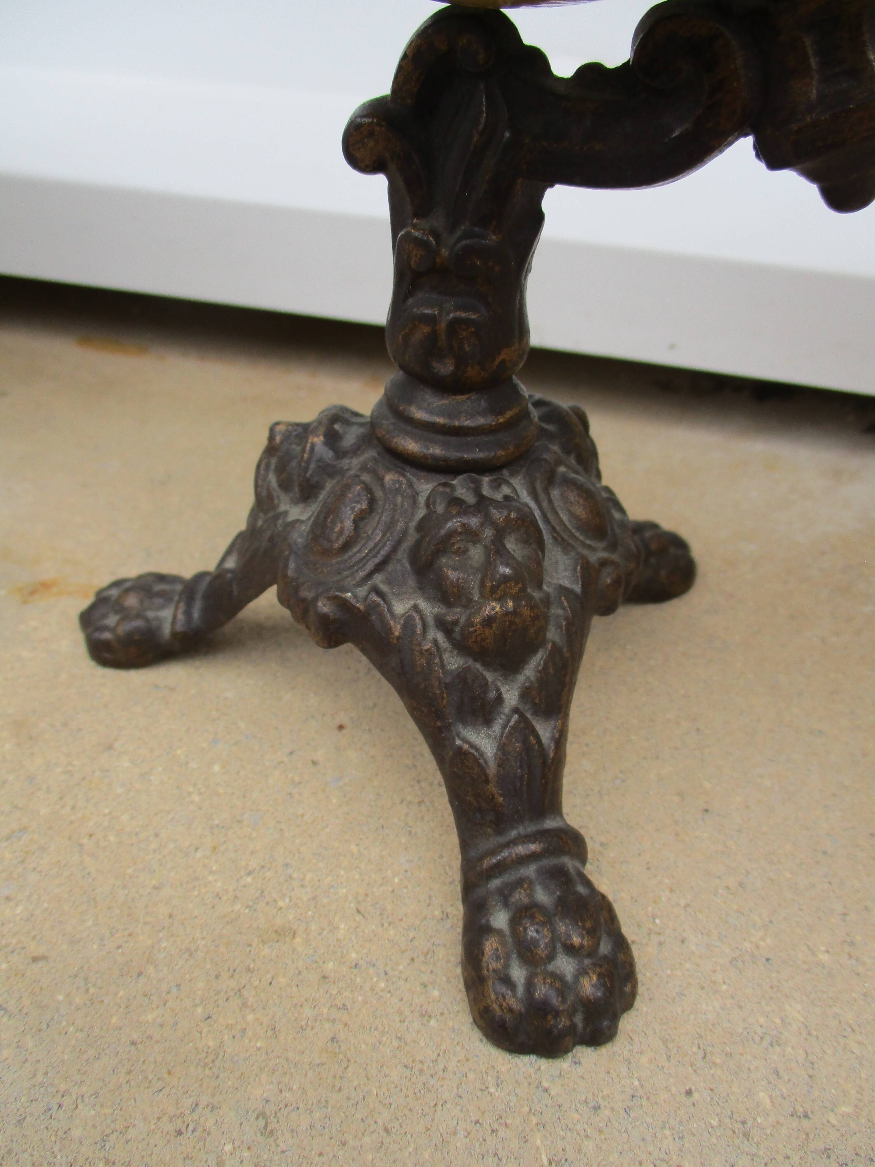 Globe signed j.l. & cie paris j. lebègue