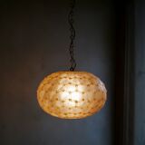 Suspension in pearls of mother-of-pearl of Capiz and brass