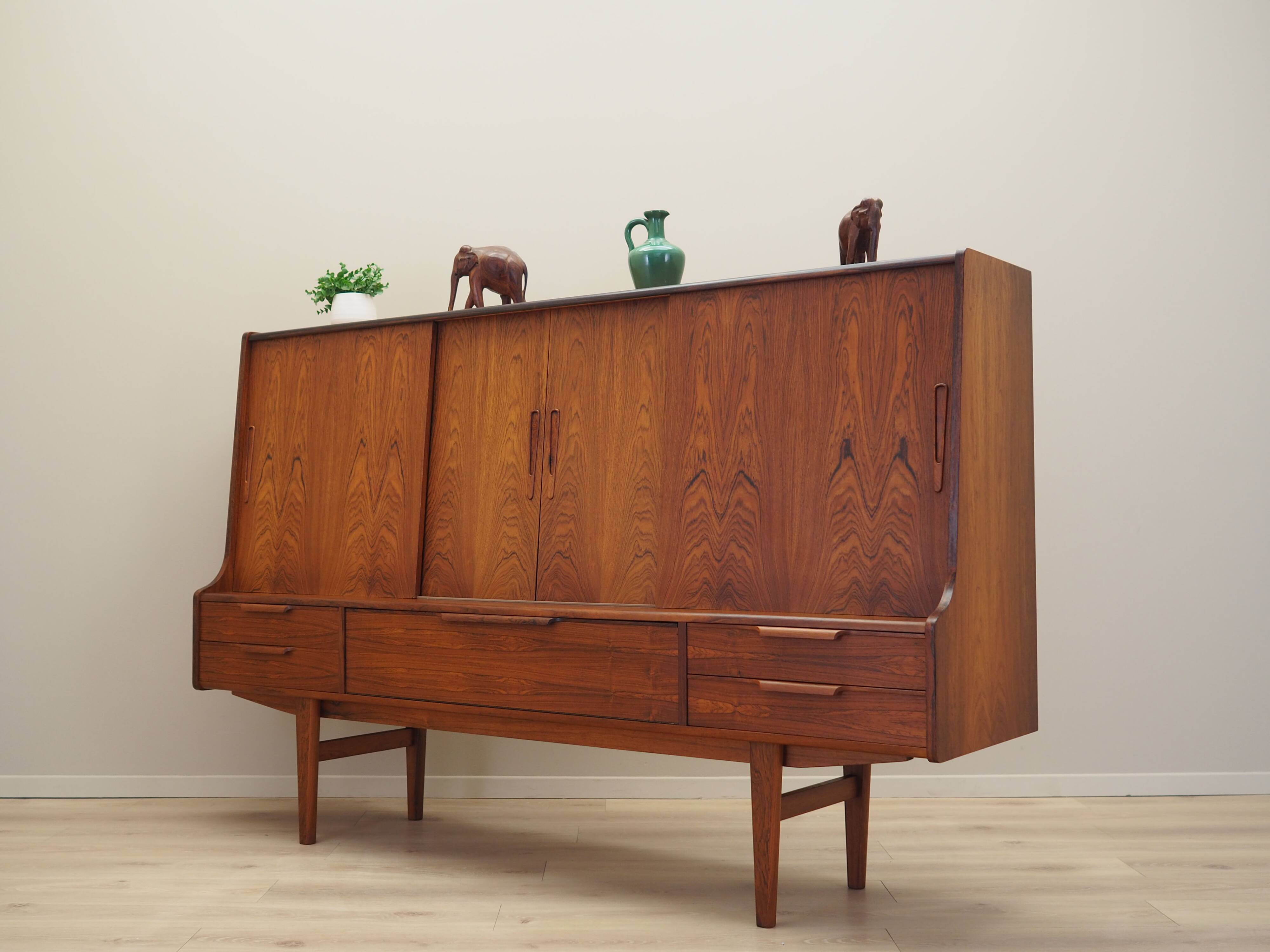 Enfilade en palissandre, design danois, années 1960, fabriqué par Luno Møbler