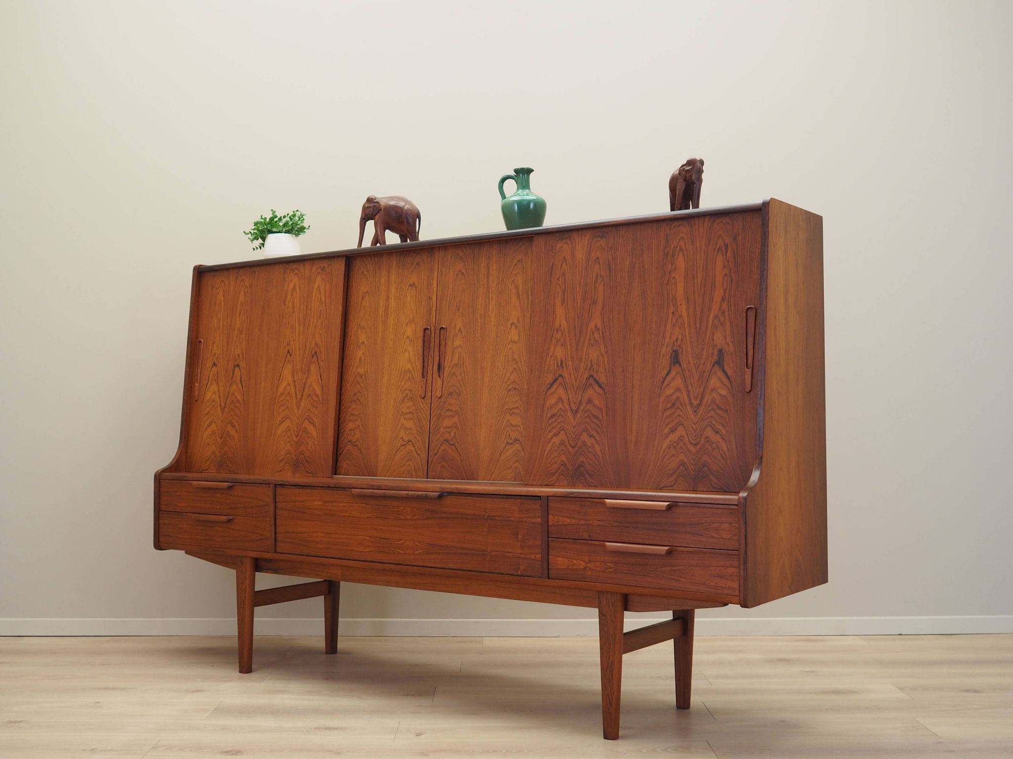 Enfilade en palissandre, design danois, années 1960, fabriqué par Luno Møbler