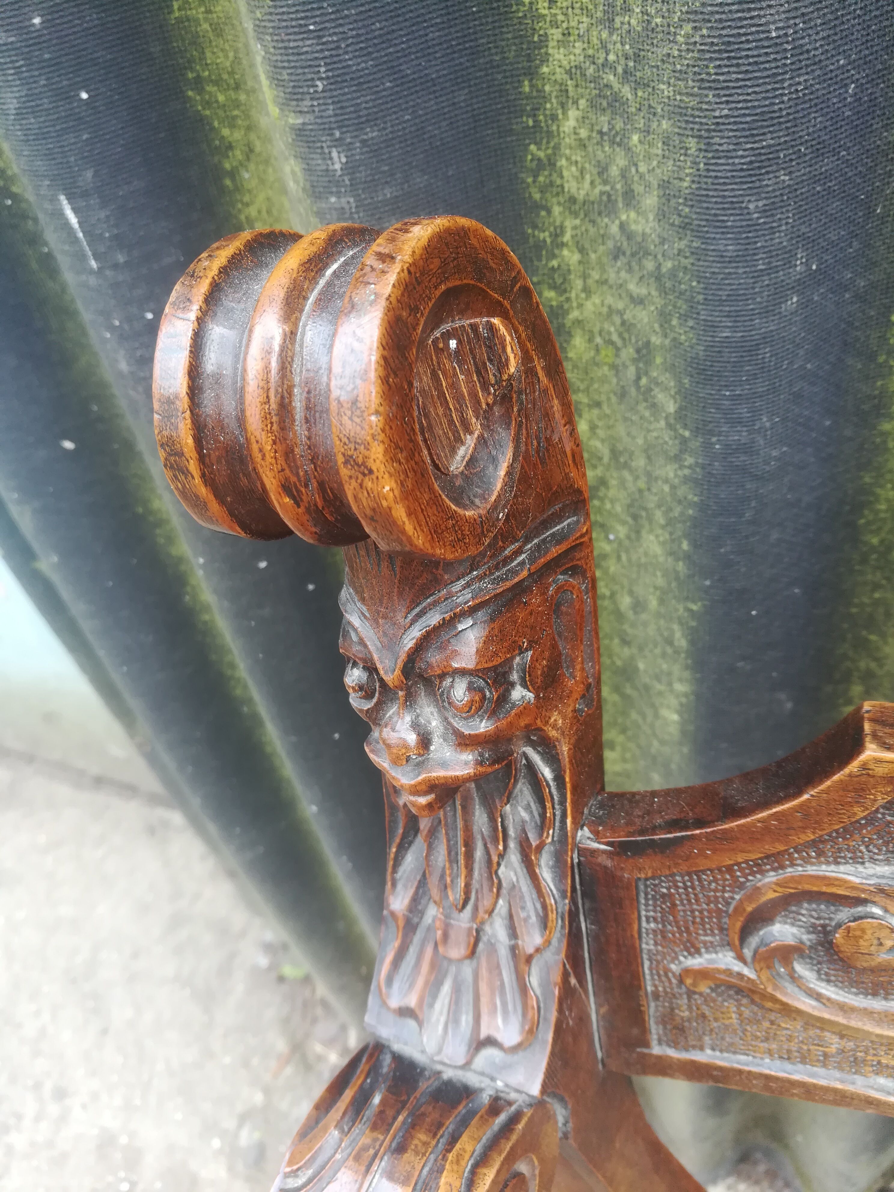 Dagobert walnut armchair