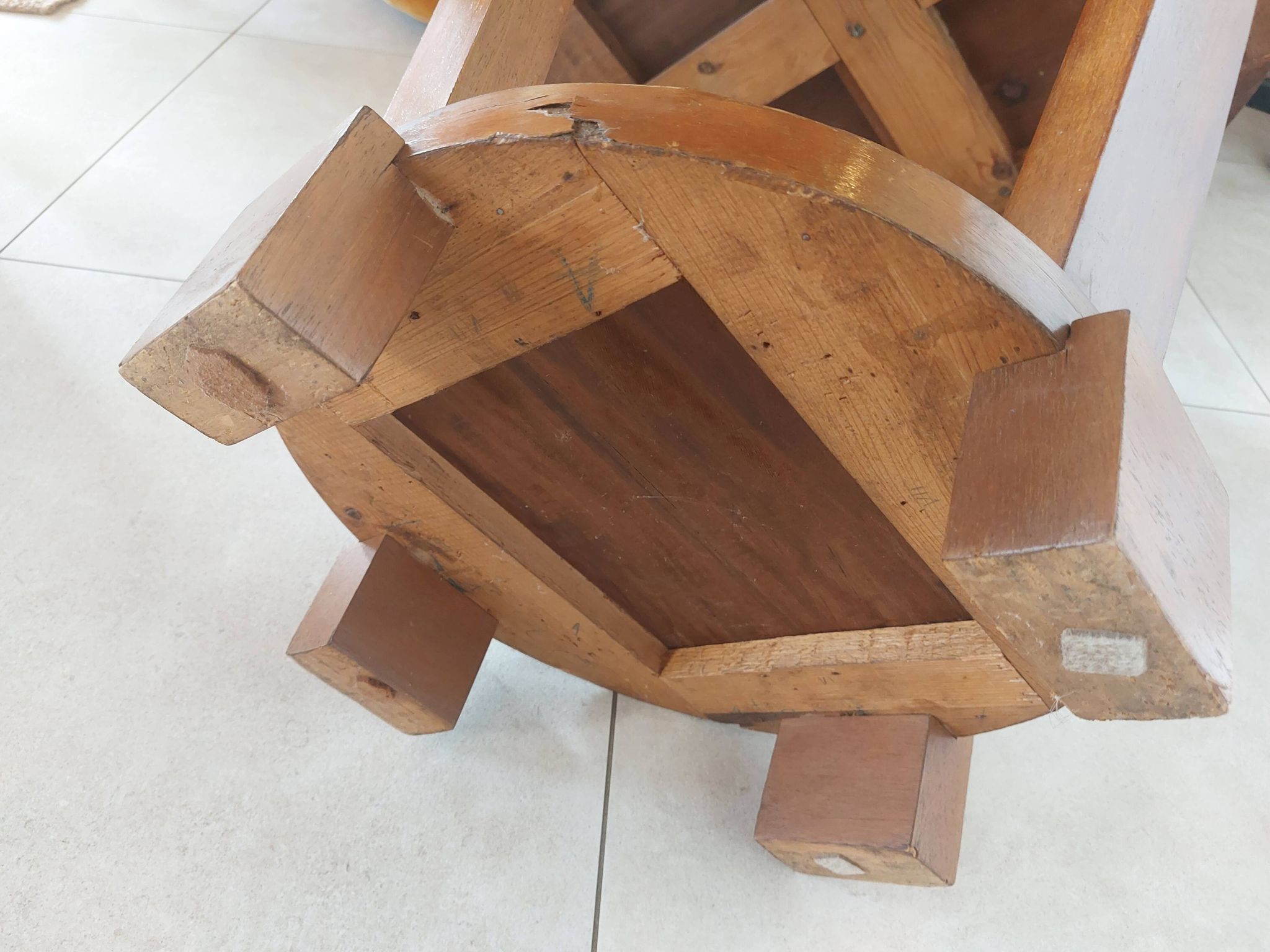 round Art Deco side table