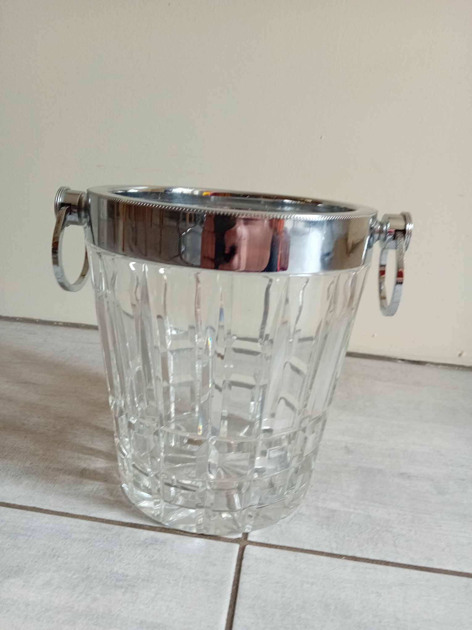 Champagne bucket in crystal 70s