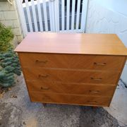 Vintage chest of drawers