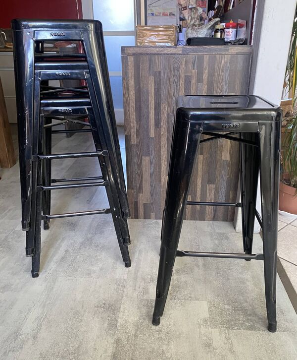 Tabouret haut de bar industriel tolix h75 empilables noir