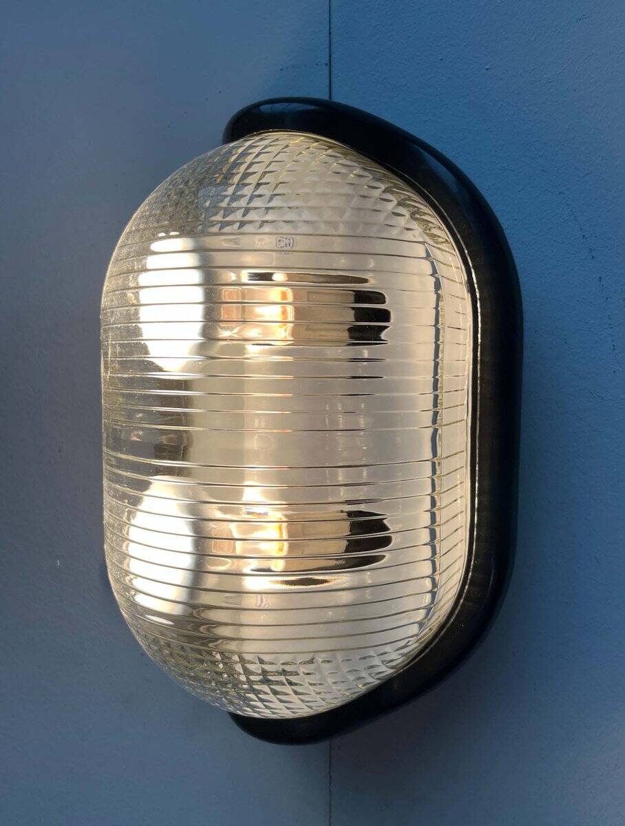 Wall Lamp Walnut Space Age Style Italian Modern Mid-Century by Achille Castiglioni for Flos, 1970s