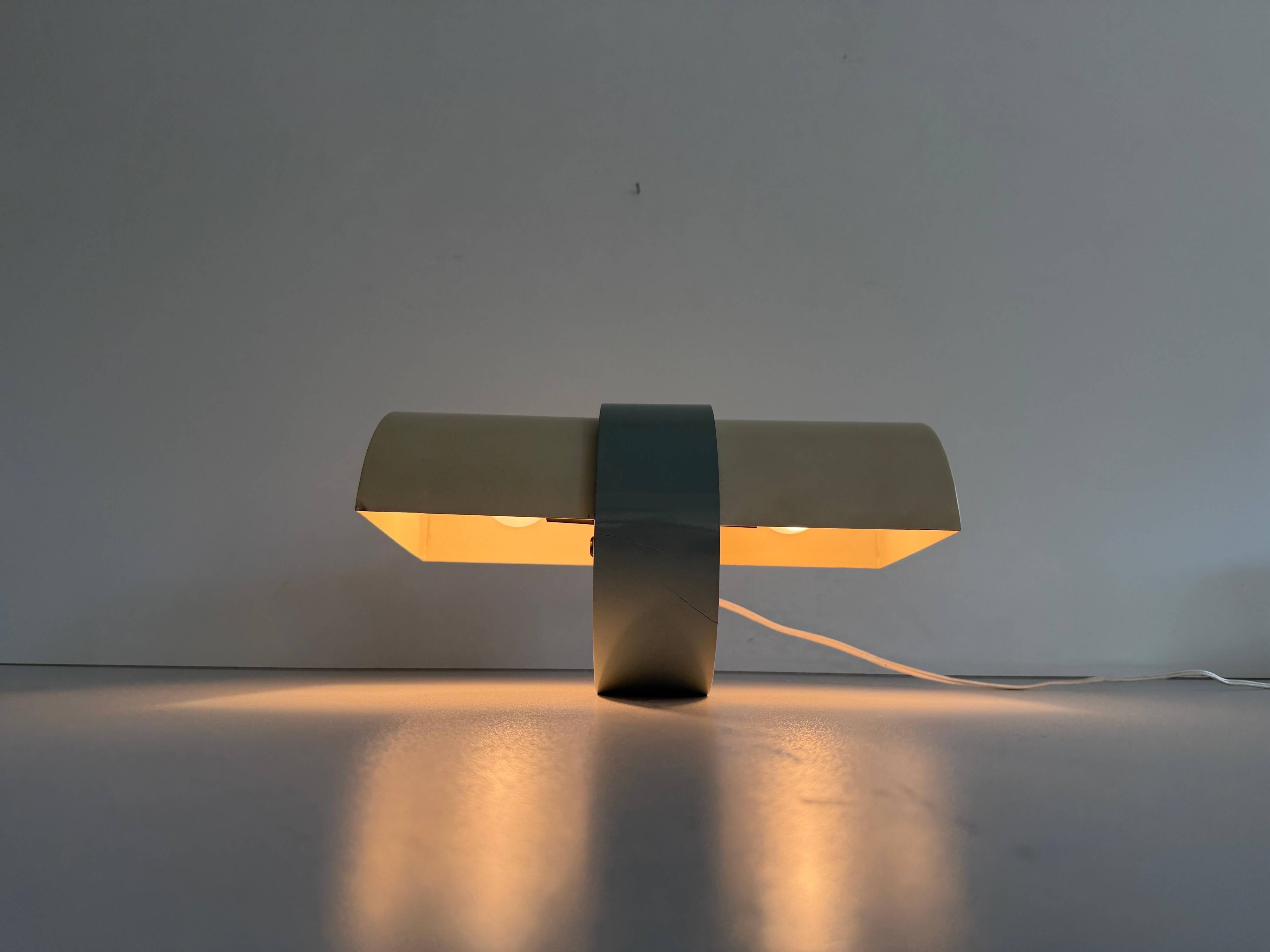 Simple wall light Model No by Eric Gottein for Artemide, 1970s, Italy.