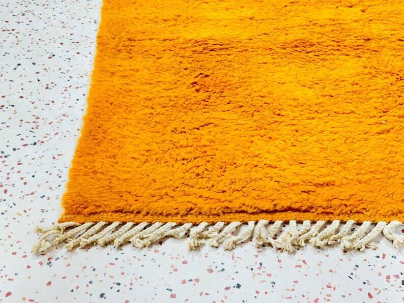Handmade pure wool Beni Ouraine rug, size 250 x 250 cm
