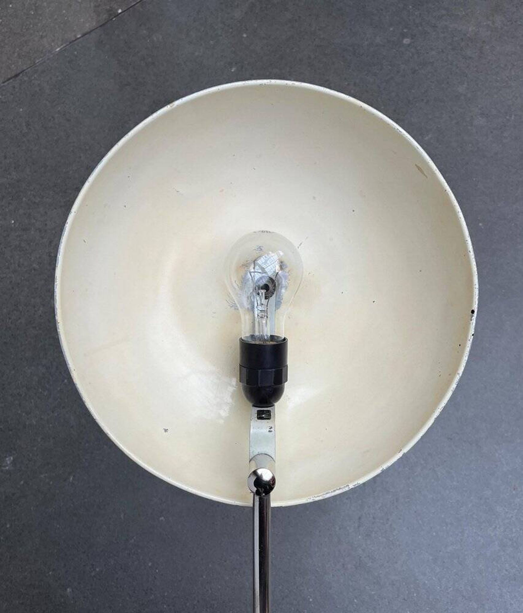 Art Deco swivel table lamp model Swiss Quick 1500 by Alfred Müller for Amba, 1930s.