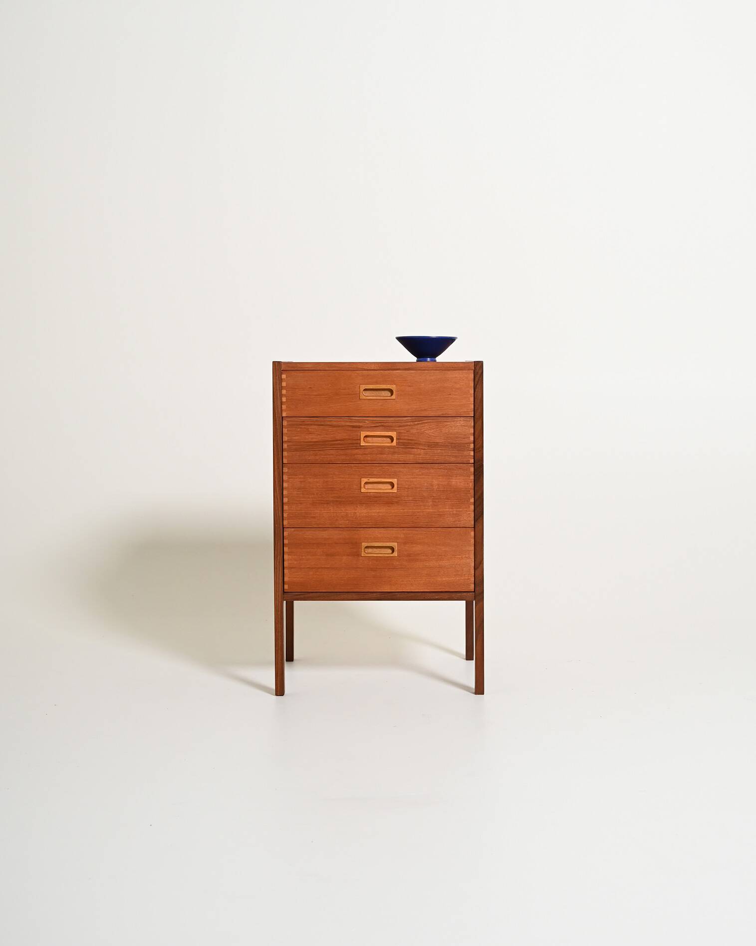 Commode en teck scandinave par Gillis Lundgren, années 1960.