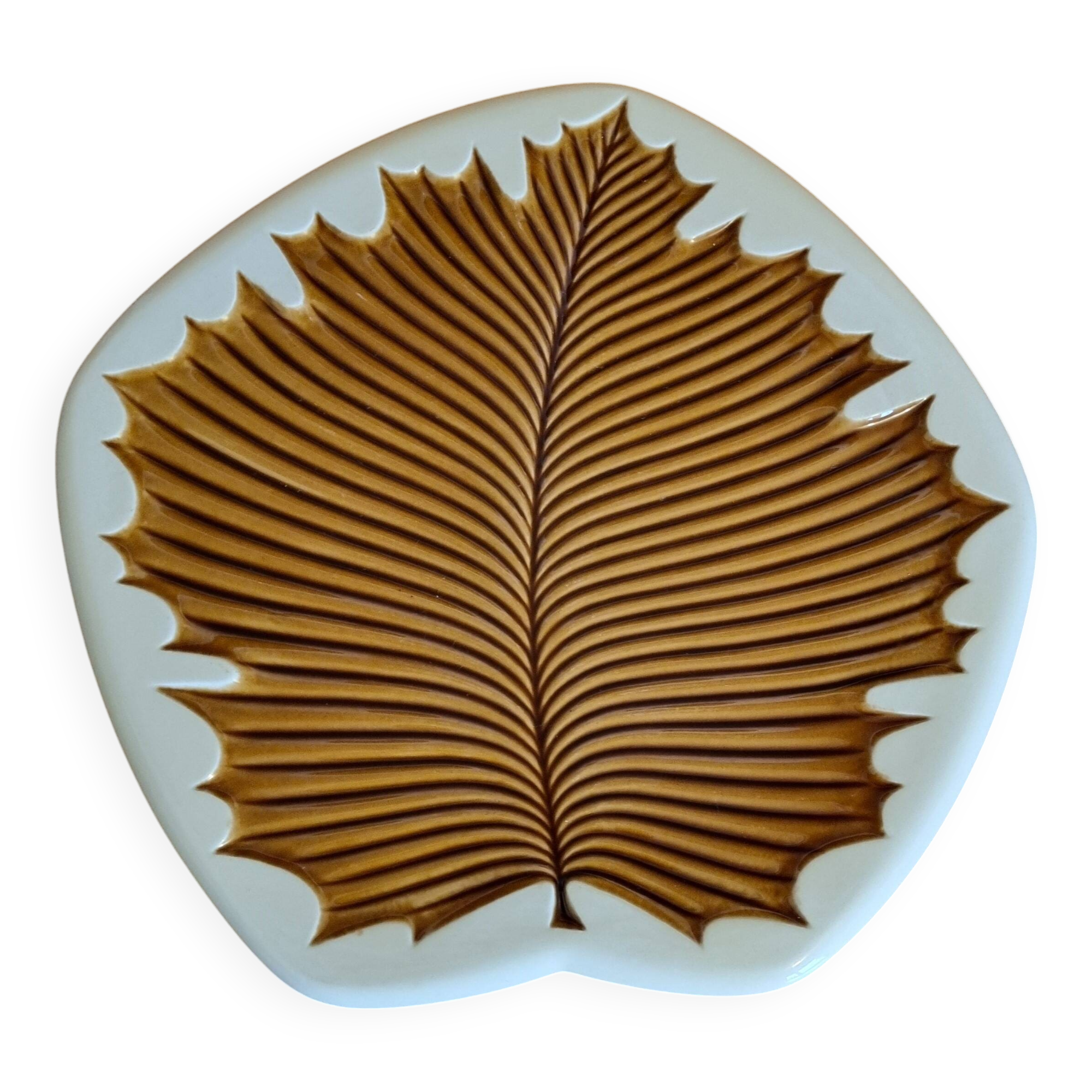 Verceram 50s Maple Leaf Cheese Board