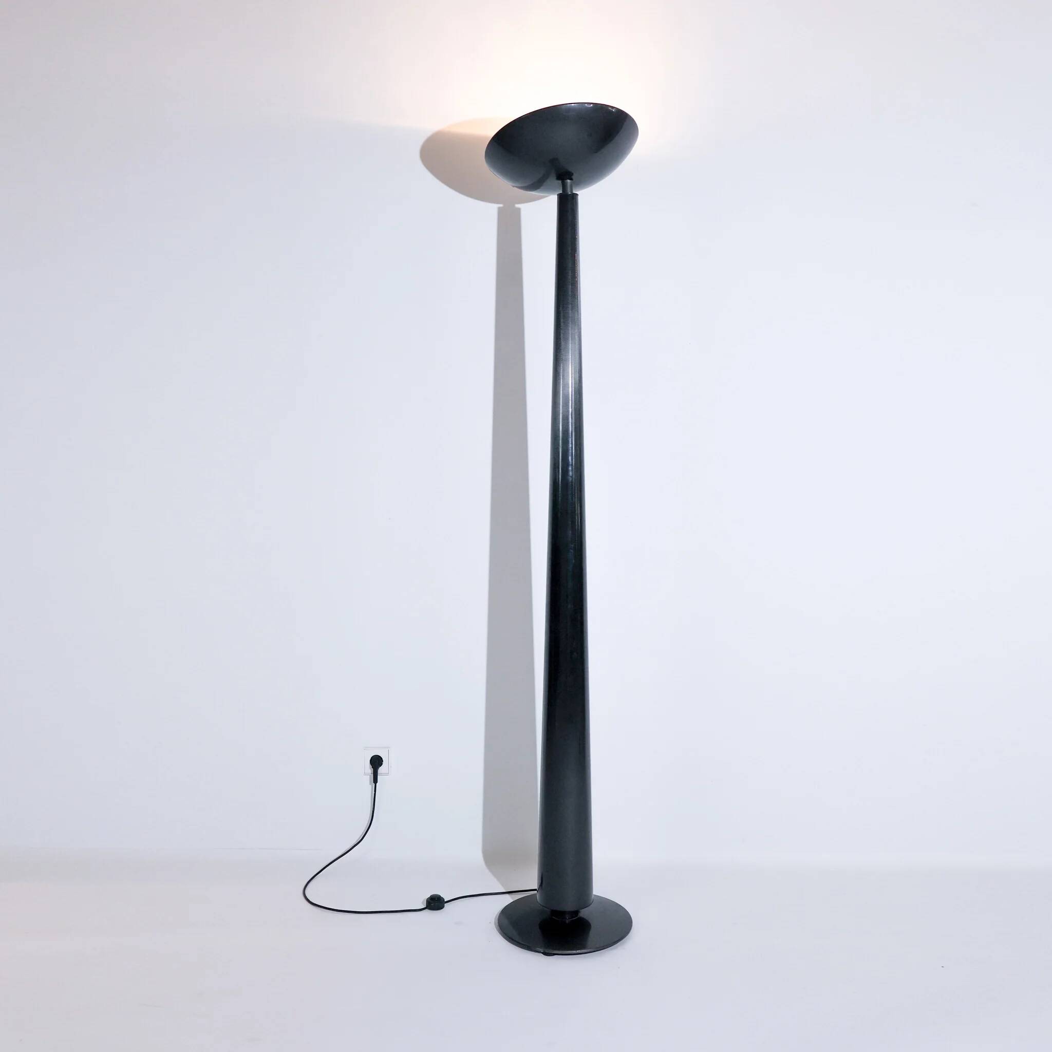 Lampadaire Antigone par Studio Nicolin pour Artemide, années 1990