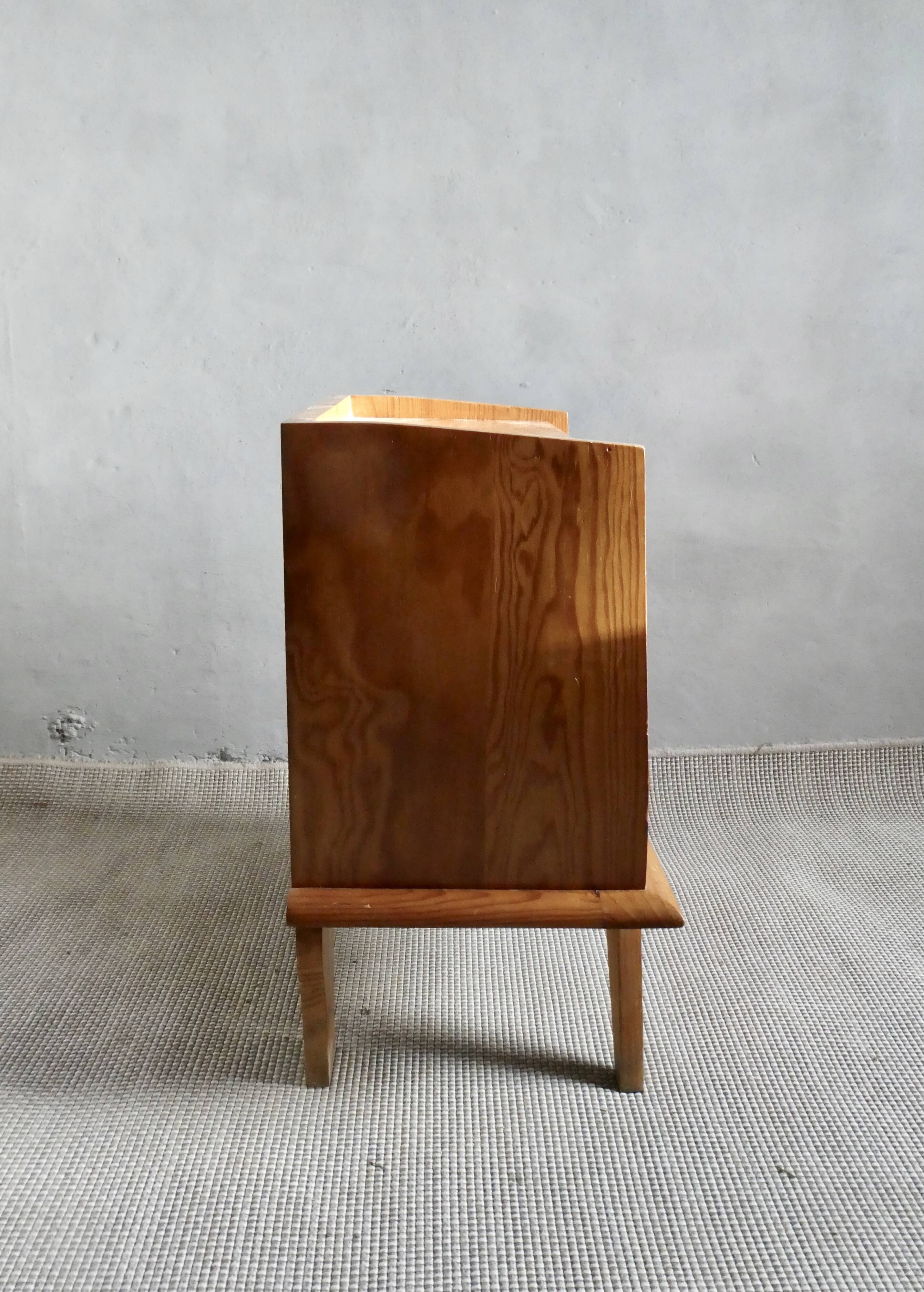 Light wooden bedside table from the 50s