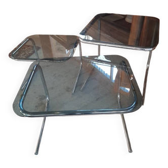 Glass nesting table
