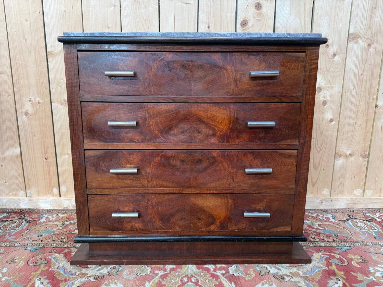 Commode Art Déco – Placage de noyer en ronce & marbre – Années 1930