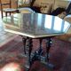 Table en marbre avec incrustation pierre provenance Inde