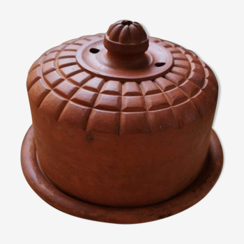 Cheese bell with terracotta plate