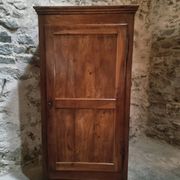 Armoire à linge, bonnetière ancienne en merisier français