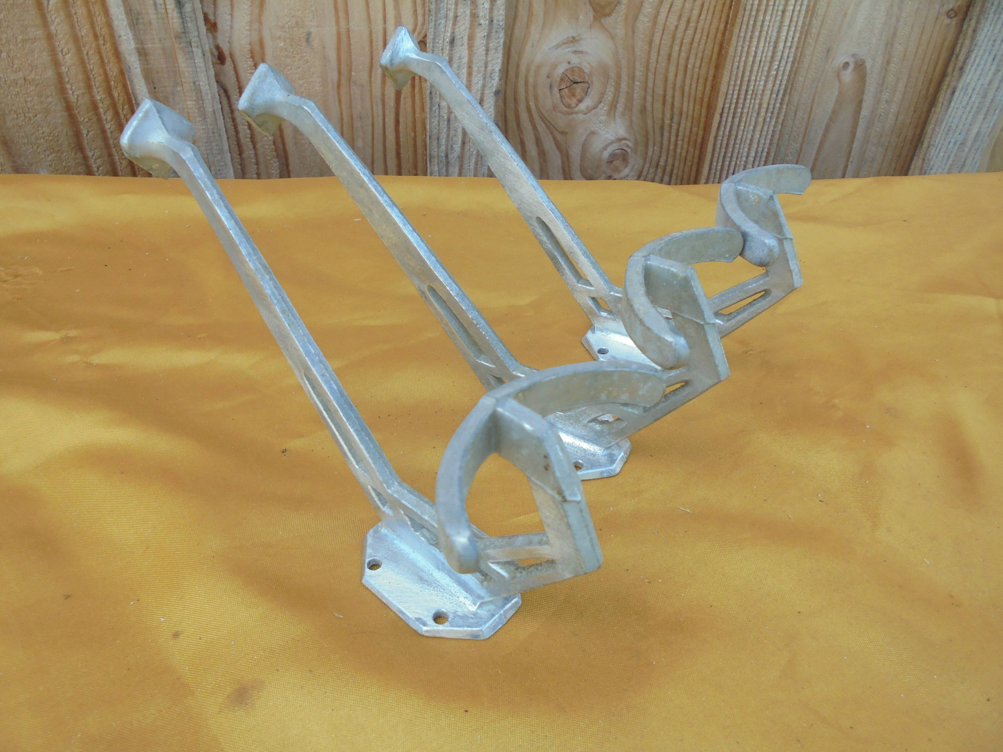 3 Vintage SCHOOL HOOKS