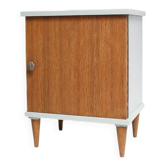 Bedside table with 1 door and 1 internal drawer.