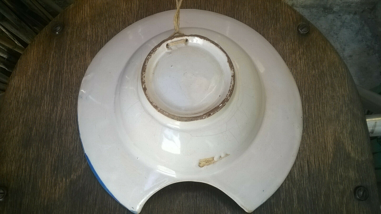 Dish with old beard