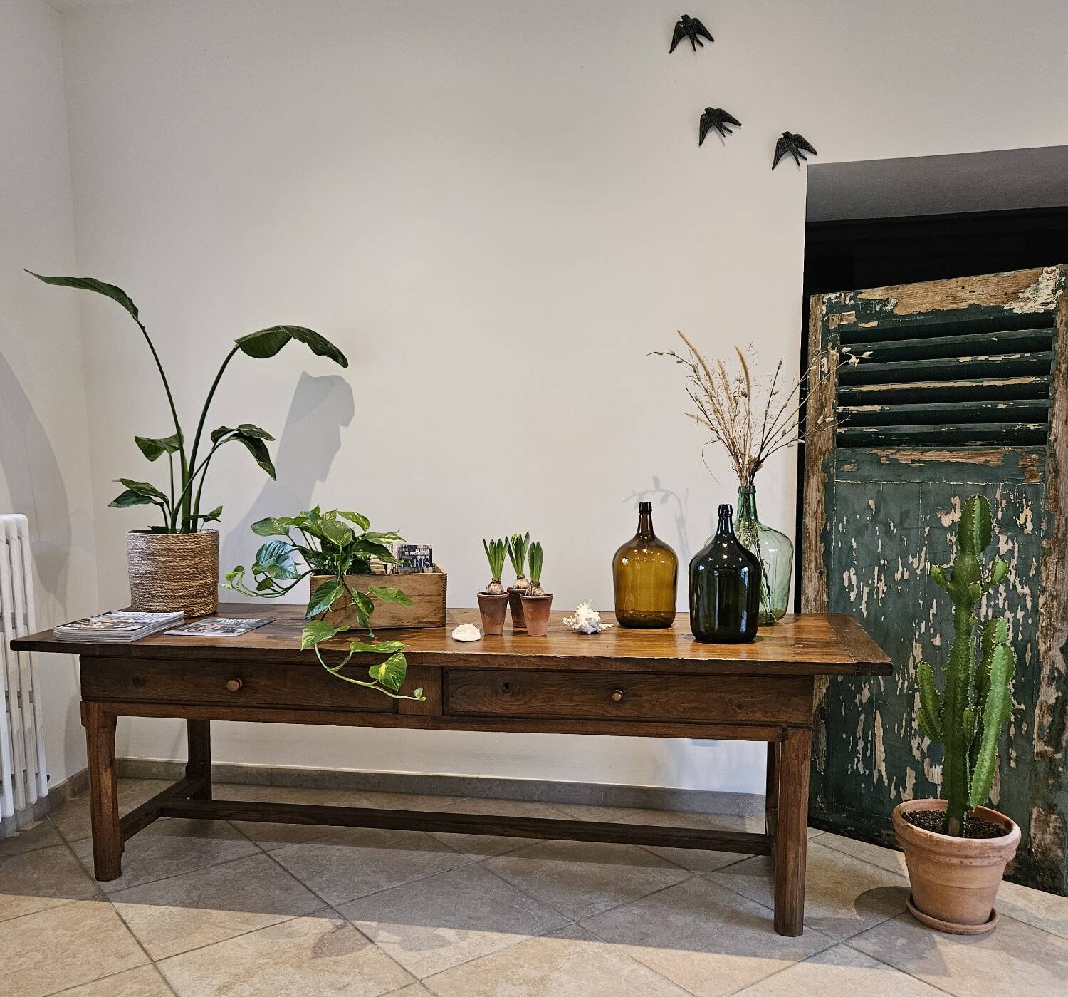 Farm table, solid oak console, late 18th to early 19th century.
