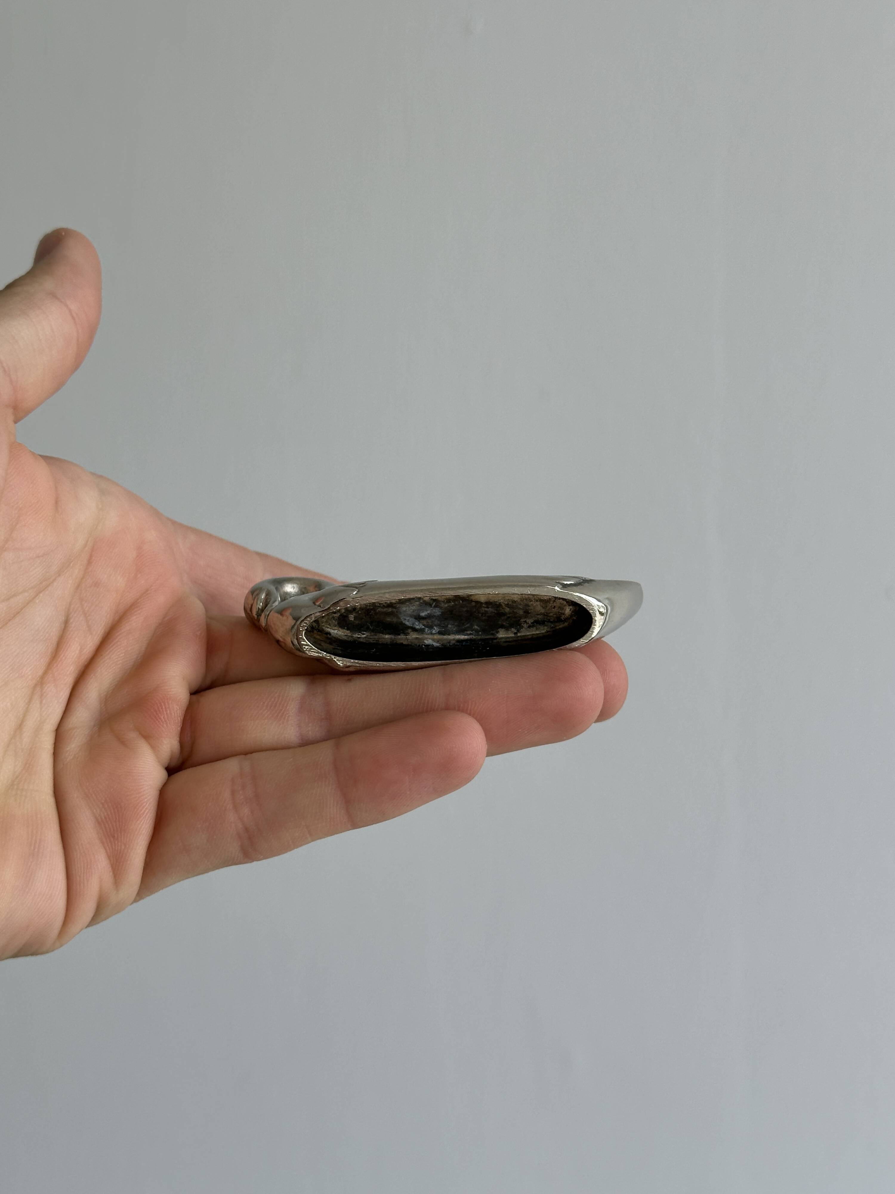 set of 6 silver metal swan-shaped knife holders