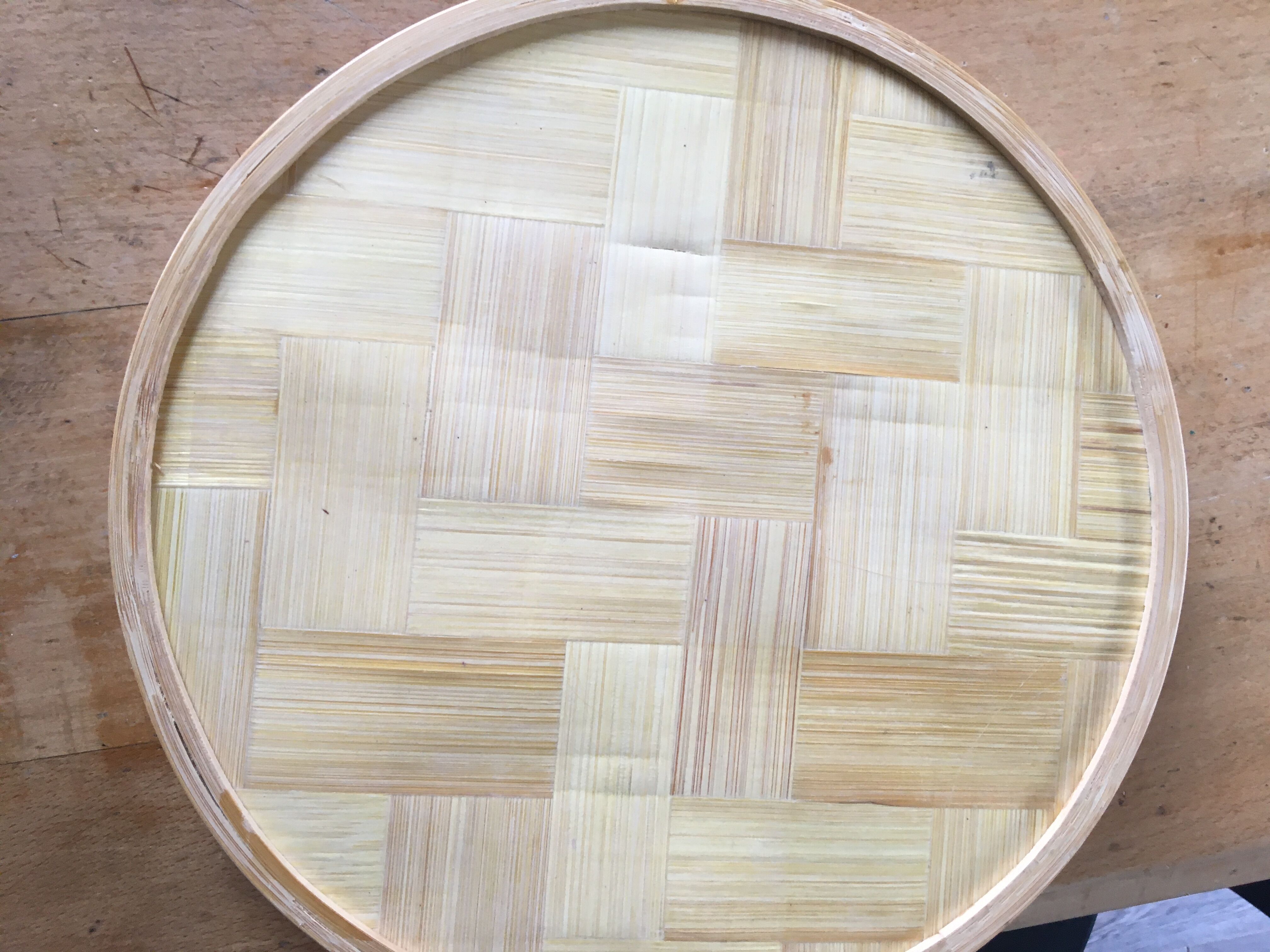 6 under glasses and its tray