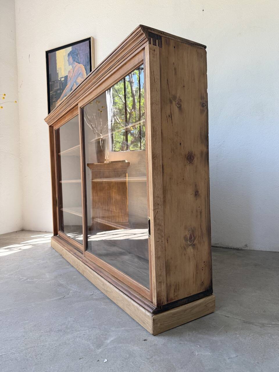 Enfilade vitrée en chêne, années 50