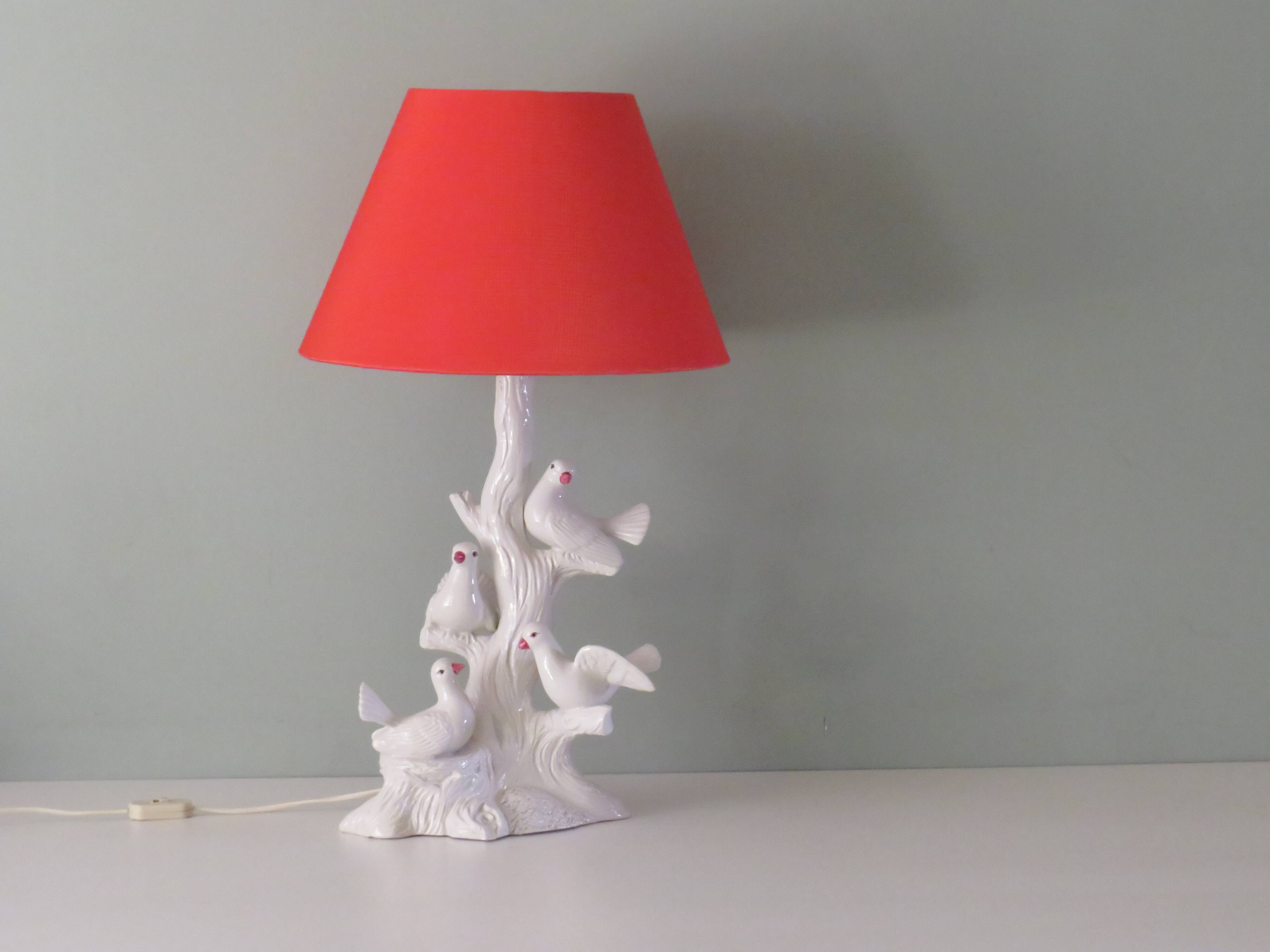 Vintage Italian ceramic table lamp with doves.