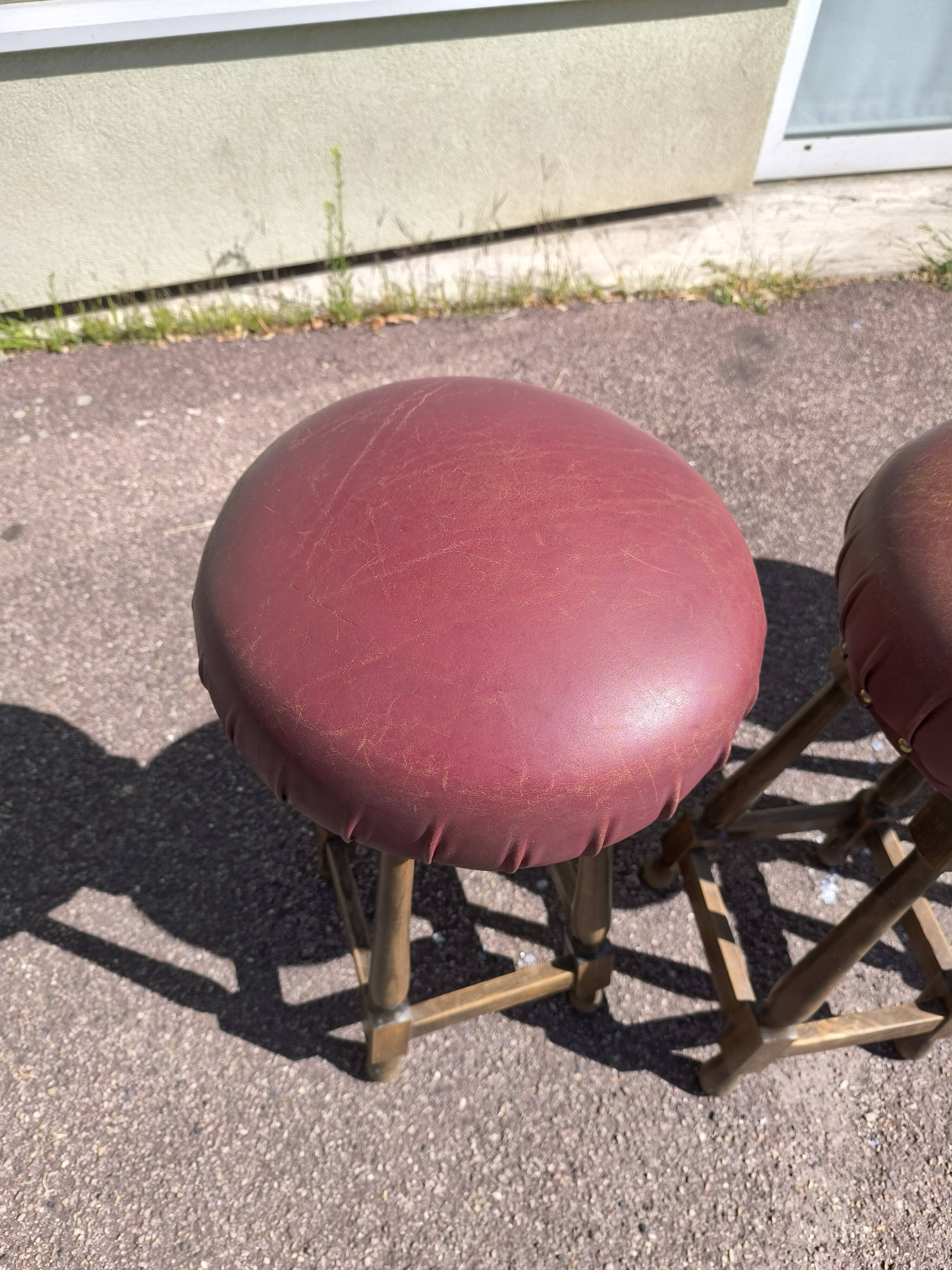Lot de 4 tabourets de bar cuir et bois