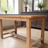 Dining table for 6 people – square feet