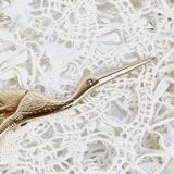 Ciseau de couture en métal doré oiseau