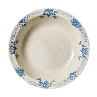 Plat rond et creux Badonviller en faïence émaillée blanche et bleue, service "Verdun"