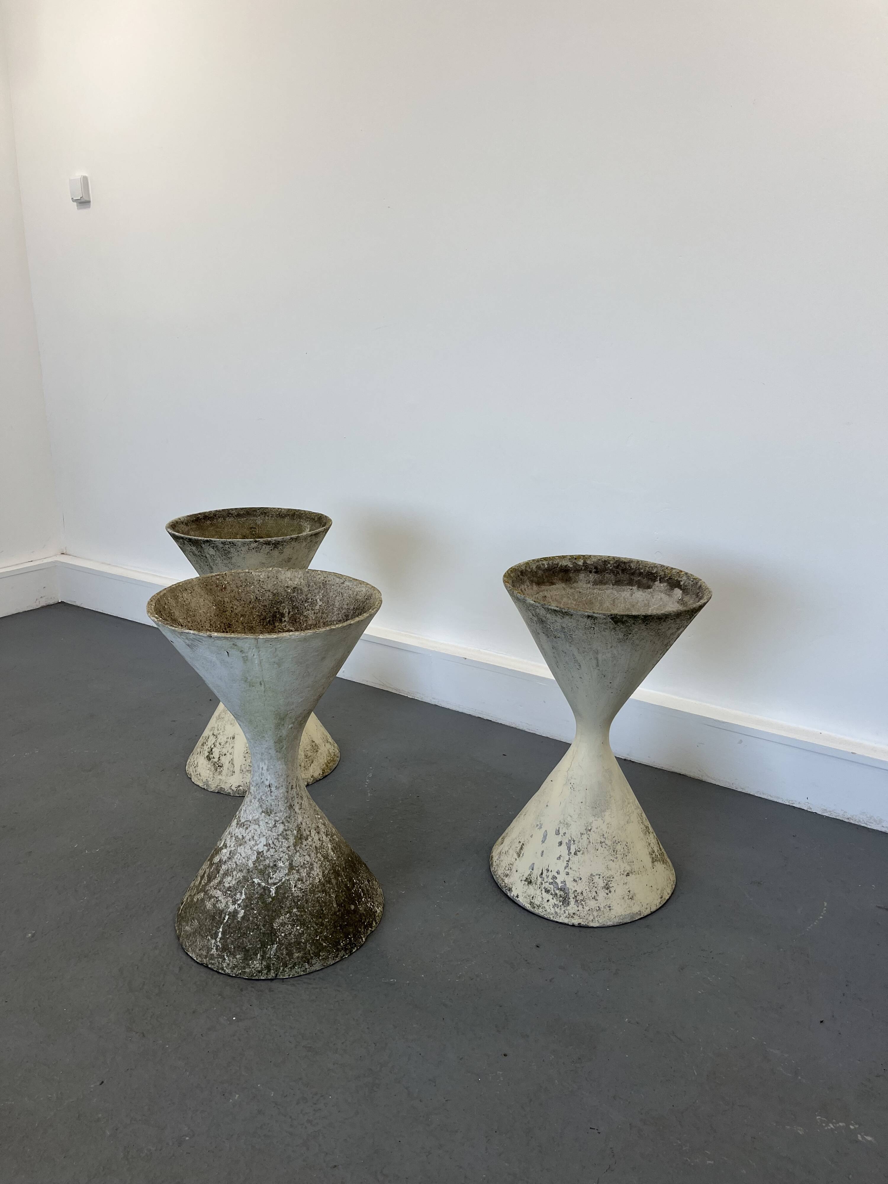 3 planters design Anton Bee assisted by Guhl edition Eternit 1958