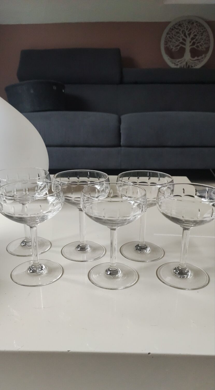Lot of 6 x Champagne Coupes/Verreries Doyen. Art Deco. In half crystal.