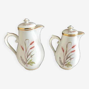 Set of 2 lourioux porcelain jugs