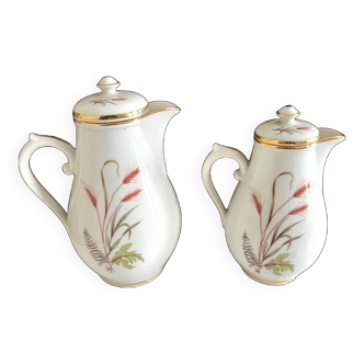 Set of 2 lourioux porcelain jugs