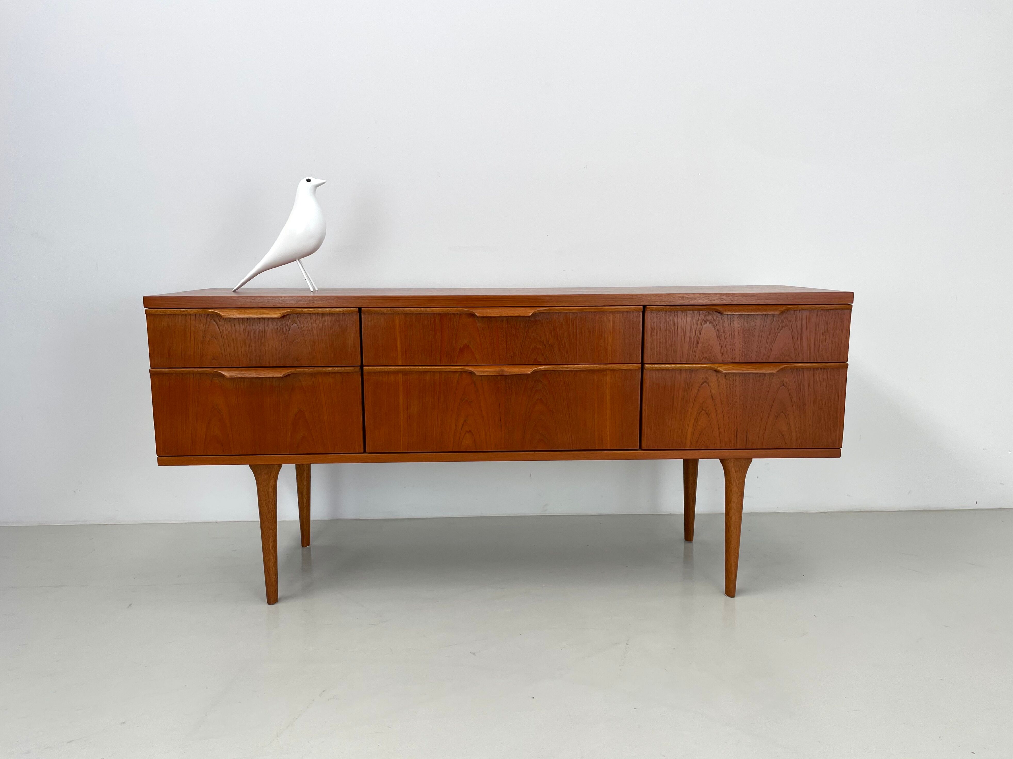 Sideboard Austinsuite 1960's