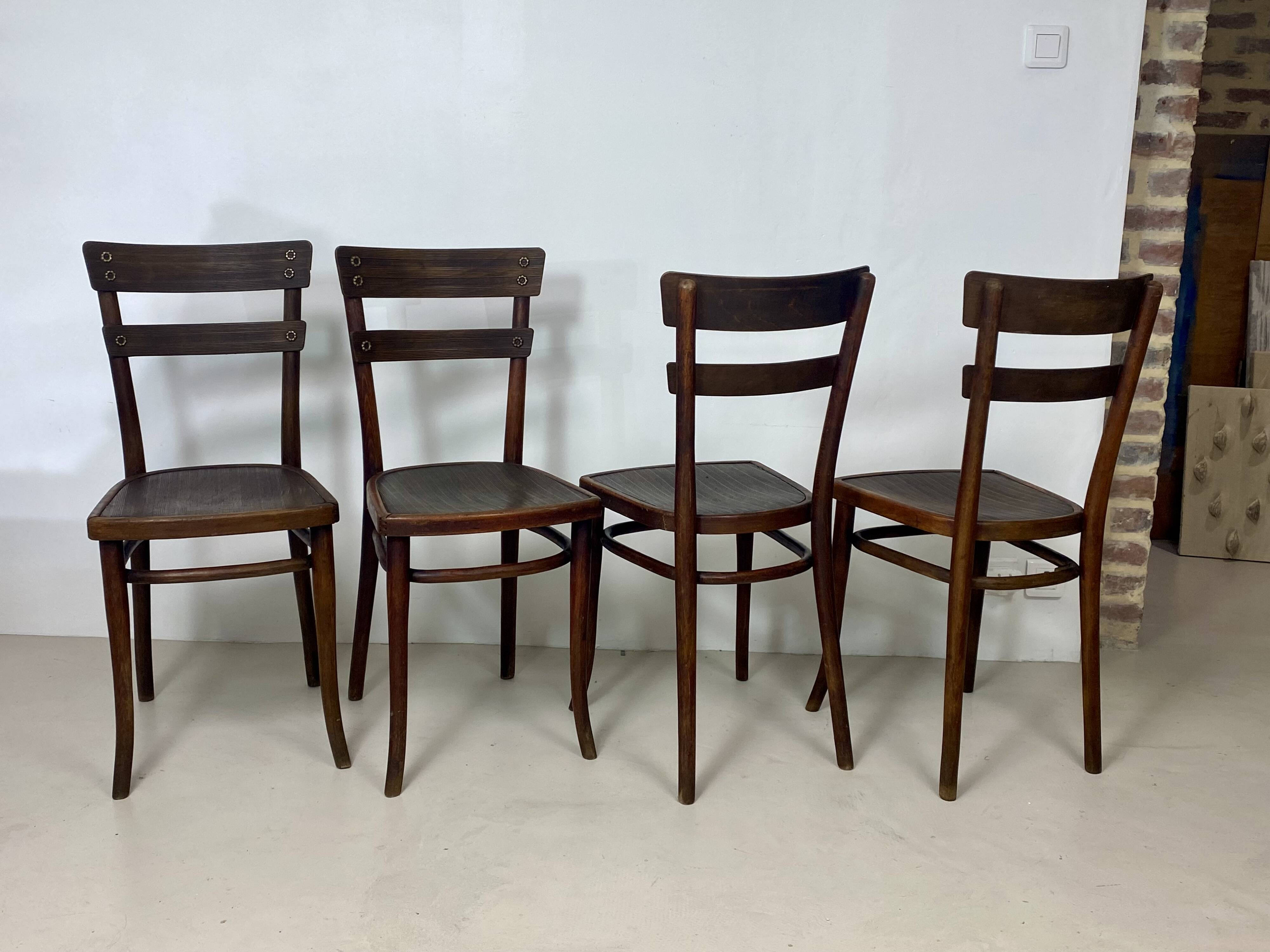 Set of 4 Thonet beech chairs – Model no. 651