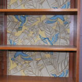 Vintage showcase library