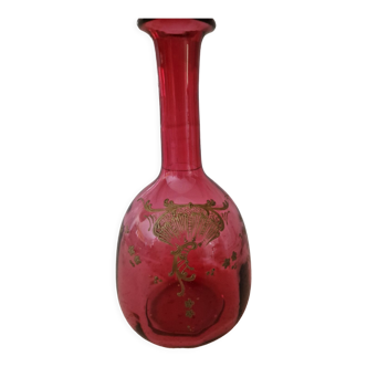 Enamelled decanter