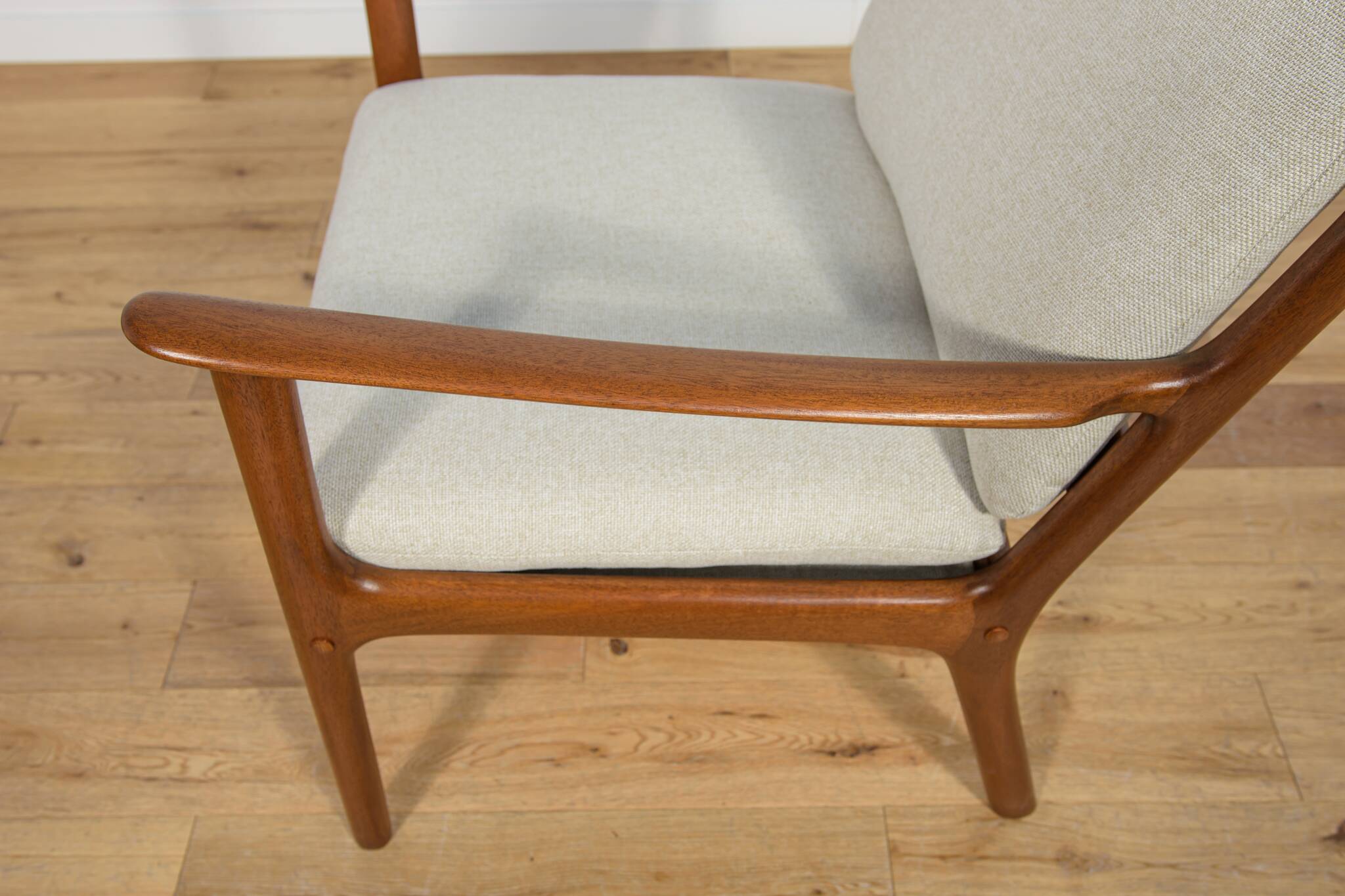 Pj112 armchairs by ole wanscher for poul jeppesens, denmark, 1960s, set of 2