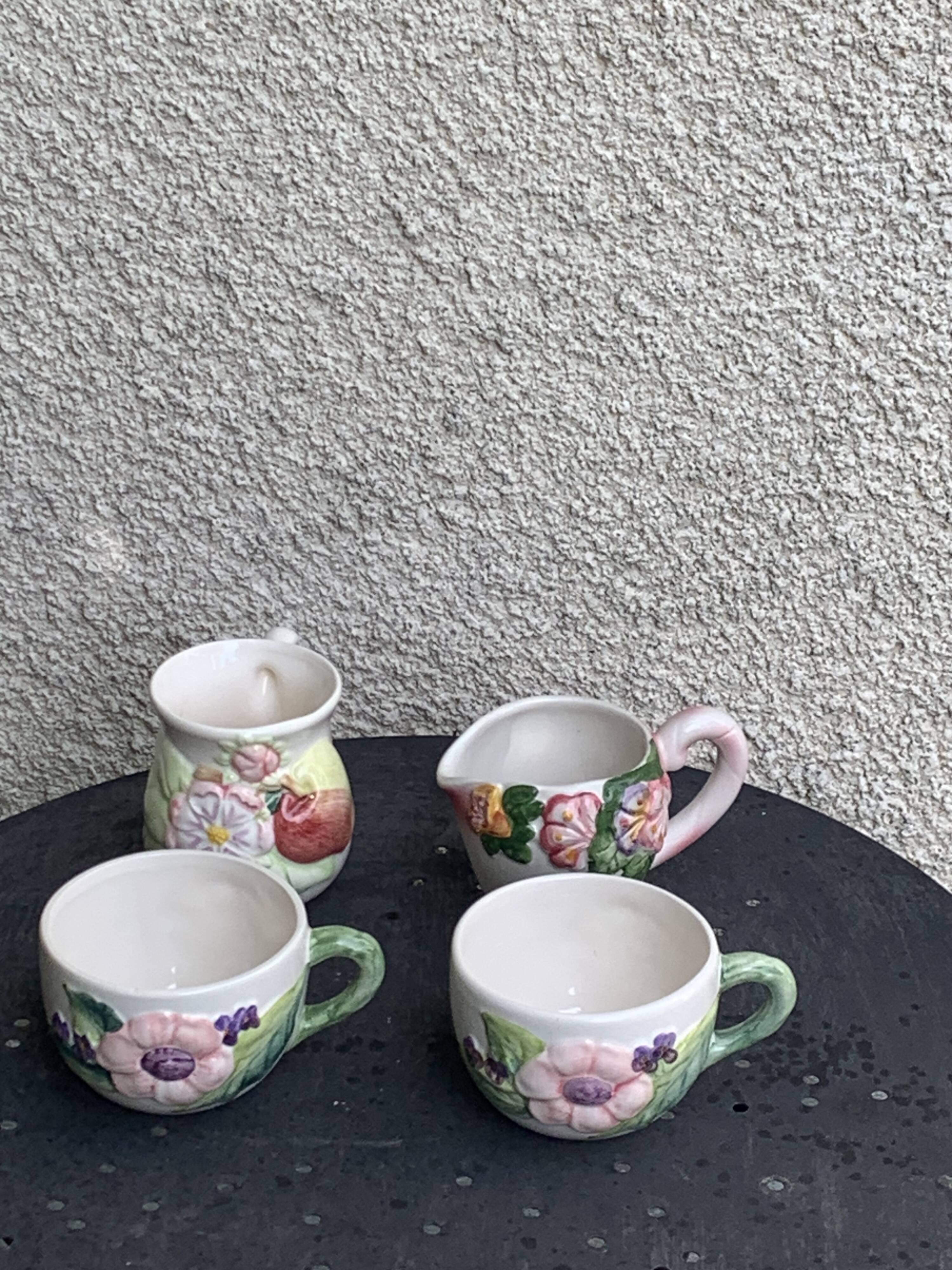 Lunch service in enameled ceramic, slip, white, pink and green, vintage
