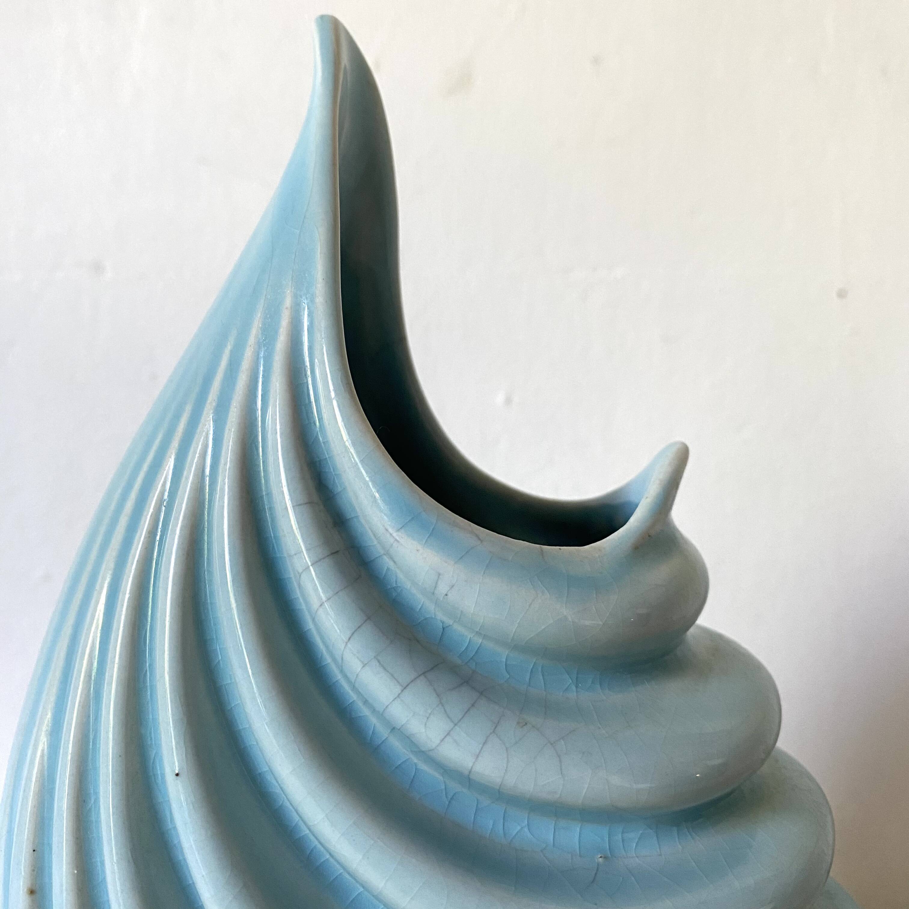 Vase en céramique art déco
