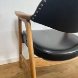 Scandinavian armchair by Erik Kirkegaard in oak and leather, 1960s