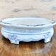Chinese porcelain pot cover with its base