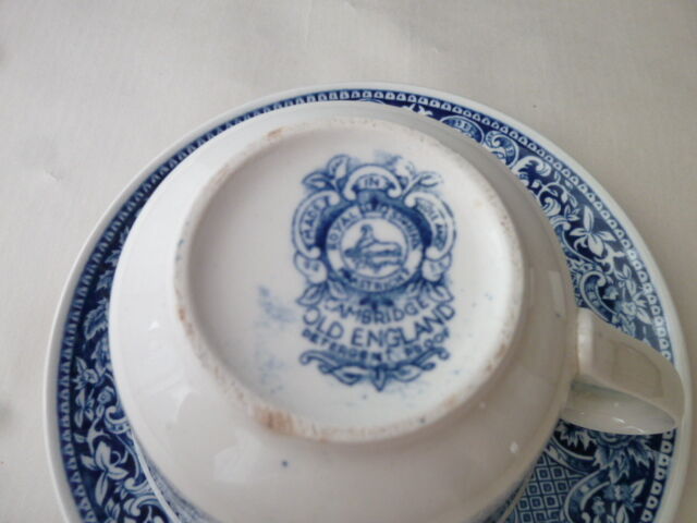 Royal Sphinx Maastricht porcelain tea cup