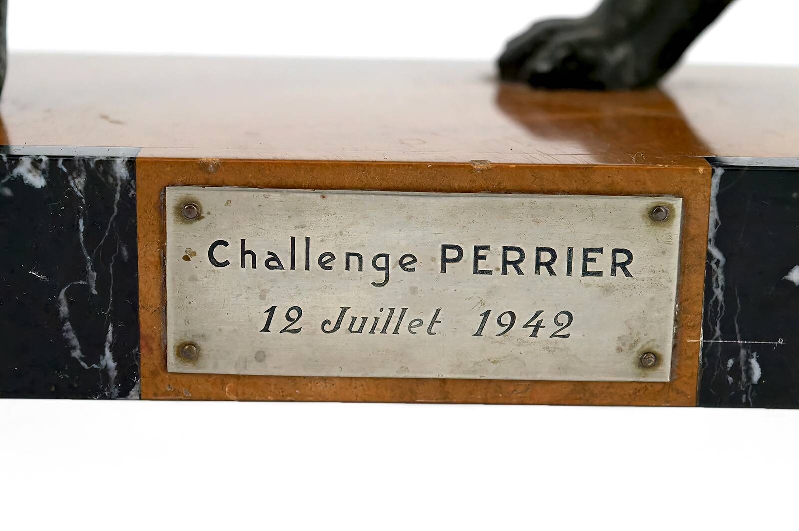 Sculpture representing a German Shepherd, Perrier Challenge Trophy, 1942