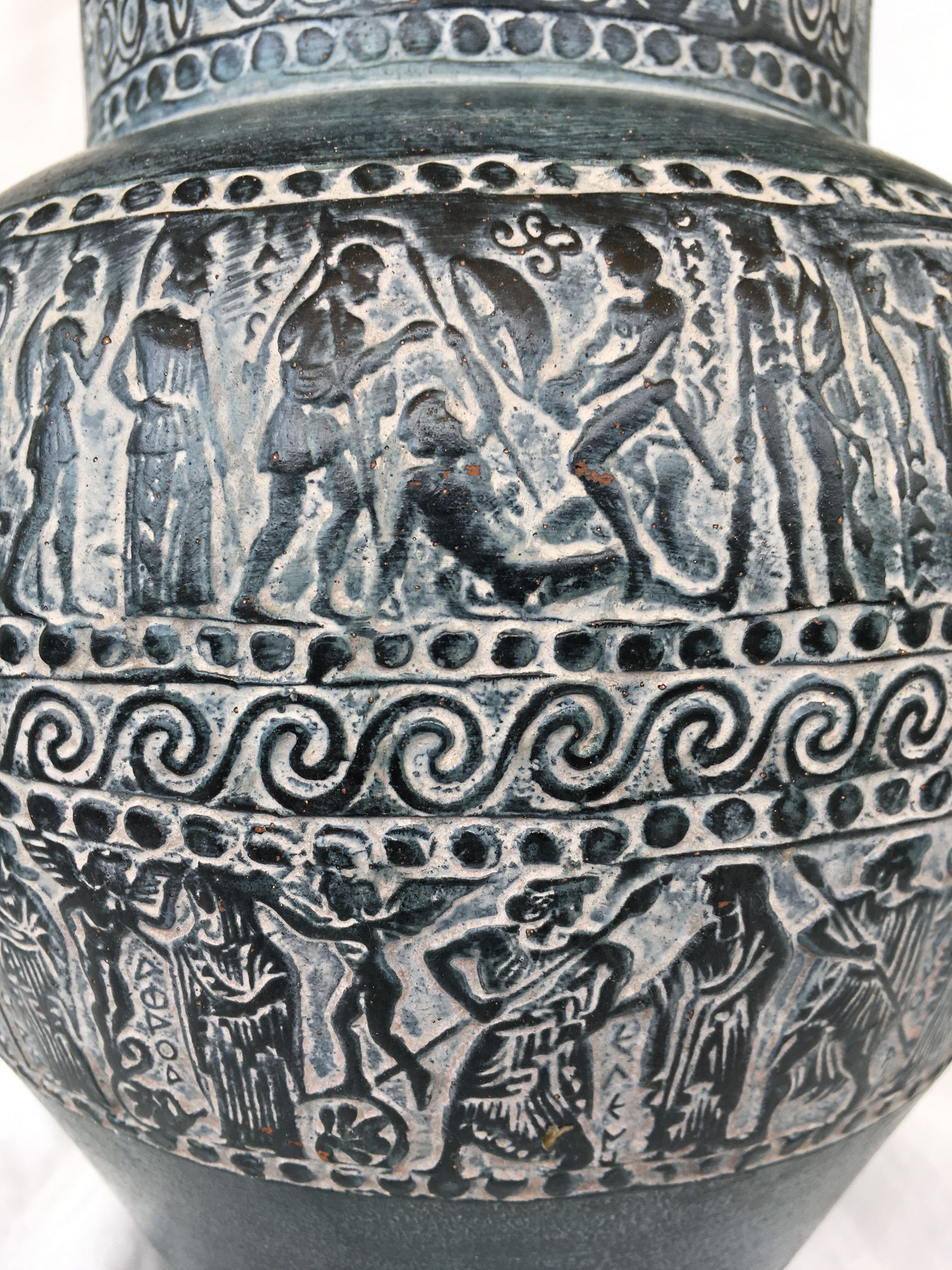 Vase decorated with friezes of ancient inspiration.